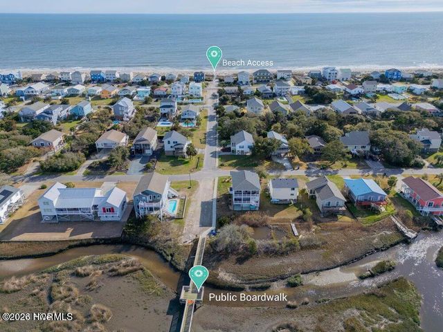 105 SE 17th Street, Oak Island, NC 28465