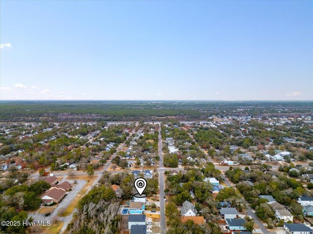 105 SE 17th Street, Oak Island, NC 28465