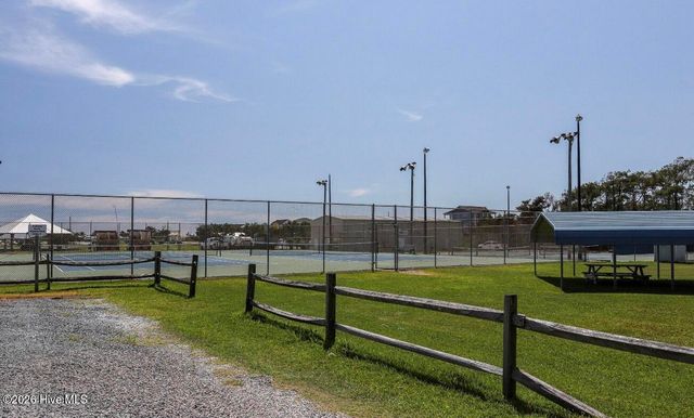 105 SE 17th Street, Oak Island, NC 28465