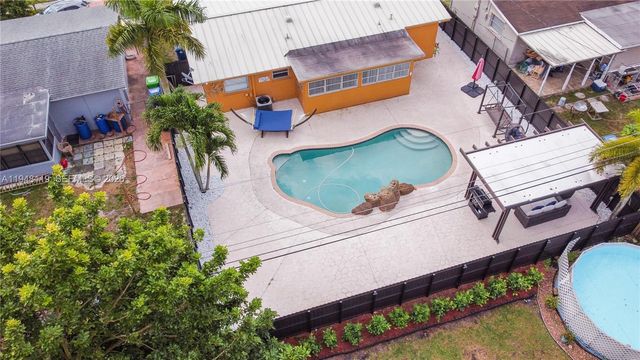 6541 NW 24th St, Sunrise, FL 33313