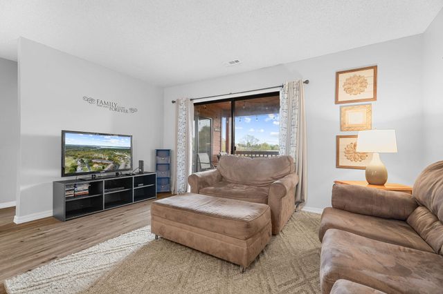 193 Avondale Drive 10, Branson, MO 65616