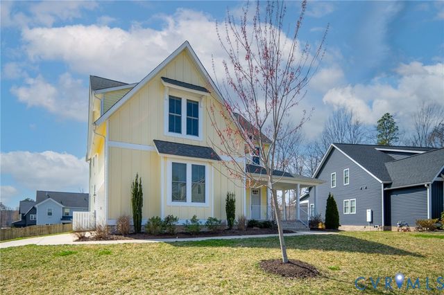 3800 Waverton Dr, Midlothian, VA 23112