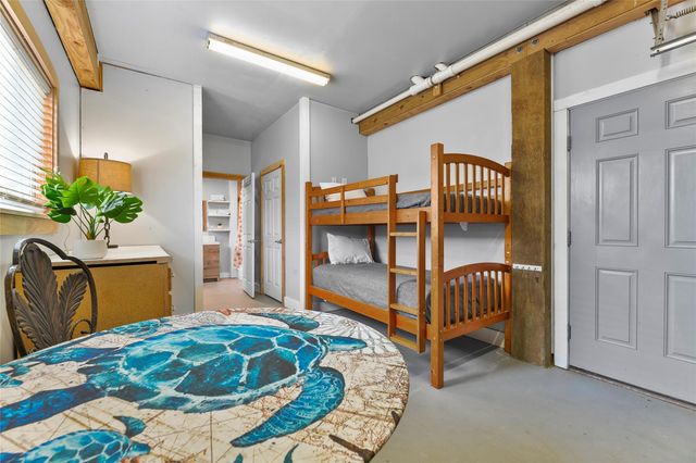 4029 Fort Bend Drive, Galveston, TX 77554