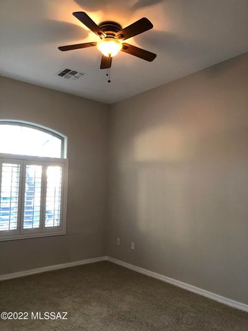 8612 N Moonfire Drive, Tucson, AZ 85743