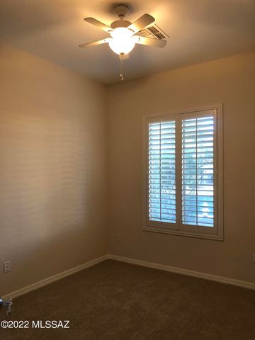 8612 N Moonfire Drive, Tucson, AZ 85743