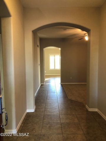 8612 N Moonfire Drive, Tucson, AZ 85743