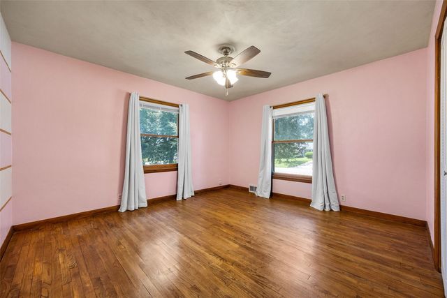 1244 29th Street NE, Cedar Rapids, IA 52402