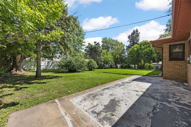 1244 29th Street NE, Cedar Rapids, IA 52402