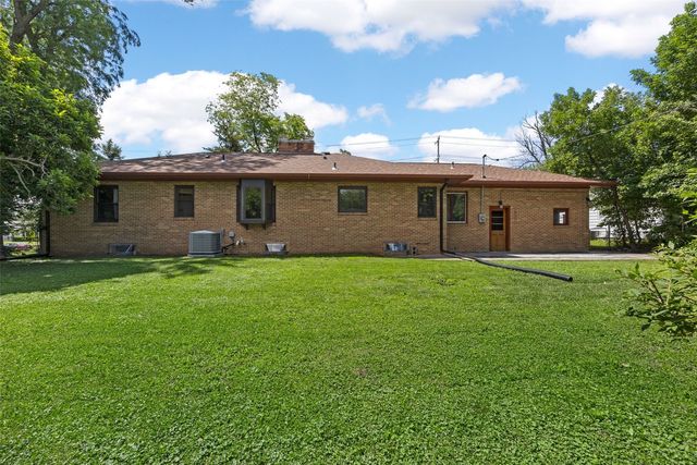 1244 29th Street NE, Cedar Rapids, IA 52402