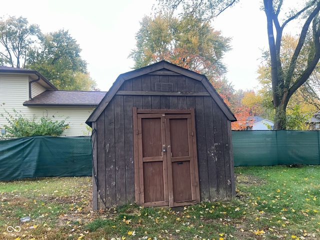 9122 Broken Arrow Road, Indianapolis, IN 46234