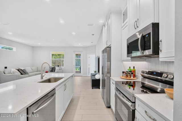 2291 Commodore Boulevard, Melbourne, FL 32904
