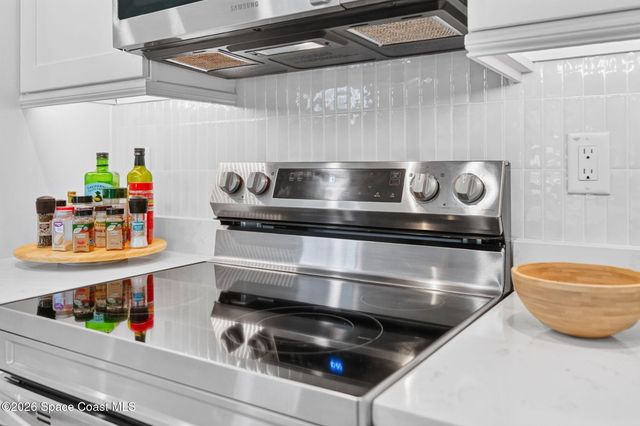 2291 Commodore Boulevard, Melbourne, FL 32904