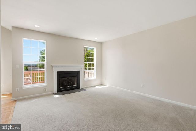 19617 EDGEMONT SQ, Ashburn, VA 20147