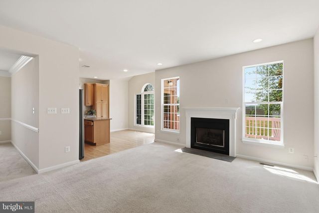 19617 EDGEMONT SQ, Ashburn, VA 20147