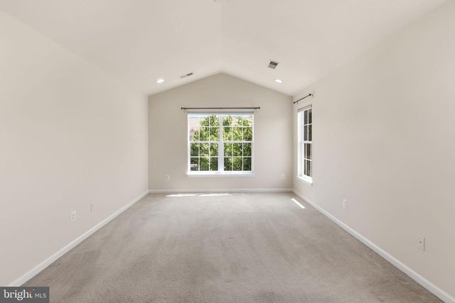19617 EDGEMONT SQ, Ashburn, VA 20147