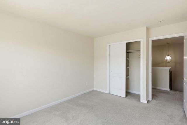 19617 EDGEMONT SQ, Ashburn, VA 20147