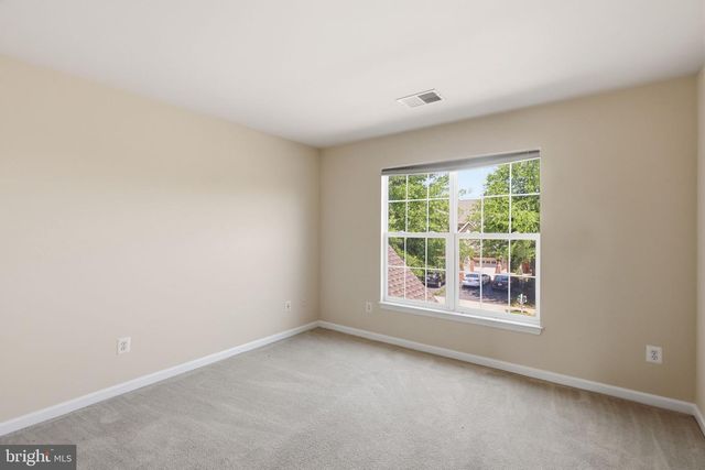 19617 EDGEMONT SQ, Ashburn, VA 20147