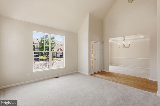 19617 EDGEMONT SQ, Ashburn, VA 20147