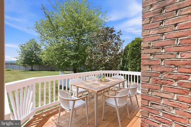 19617 EDGEMONT SQ, Ashburn, VA 20147