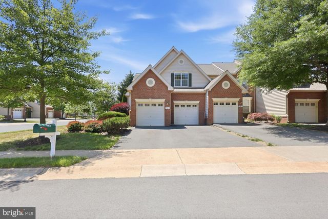 19617 EDGEMONT SQ, Ashburn, VA 20147