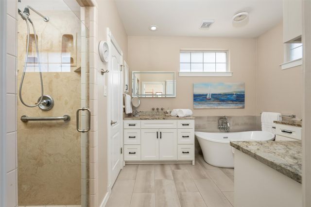 914 Challenger, Lakeway, TX 78734