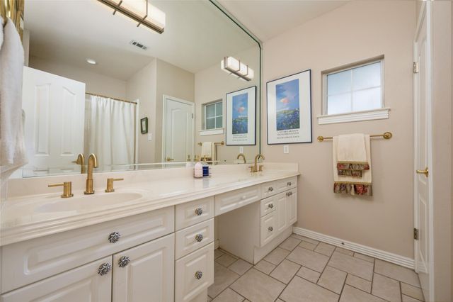 914 Challenger, Lakeway, TX 78734