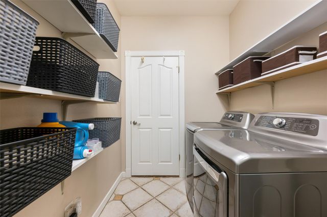 914 Challenger, Lakeway, TX 78734