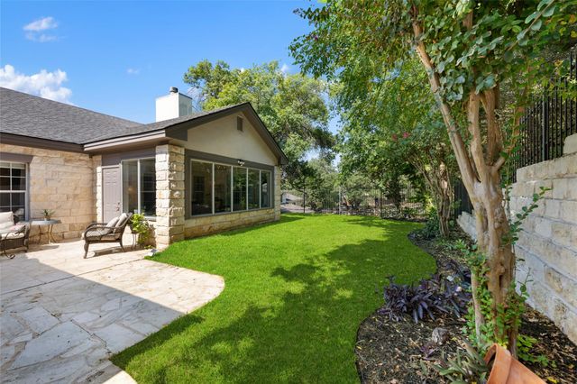 914 Challenger, Lakeway, TX 78734
