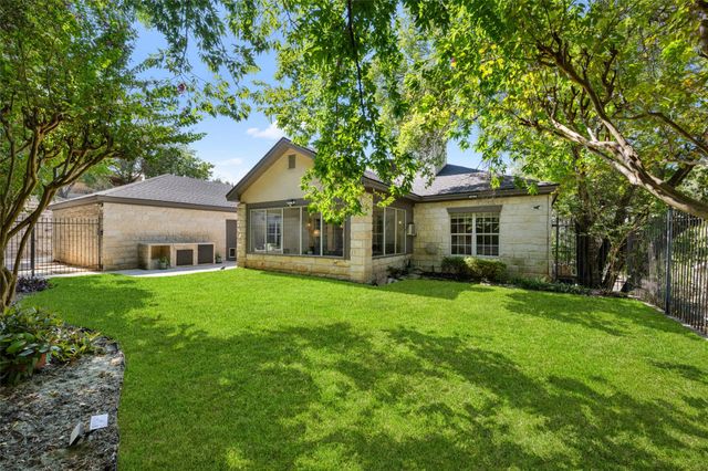 914 Challenger, Lakeway, TX 78734