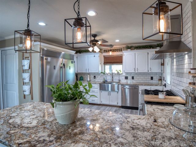 3487 Edge Road, Kingston, OK 73439