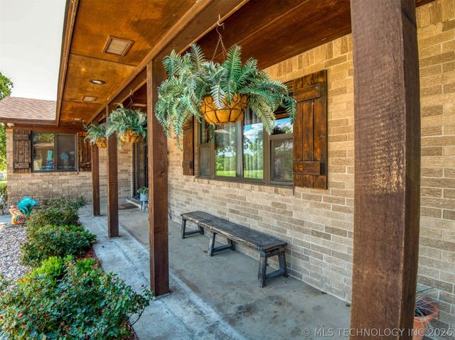 3487 Edge Road, Kingston, OK 73439