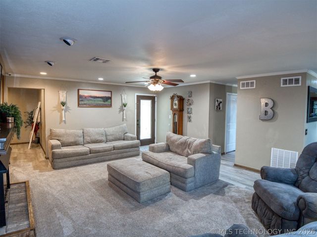 3487 Edge Road, Kingston, OK 73439