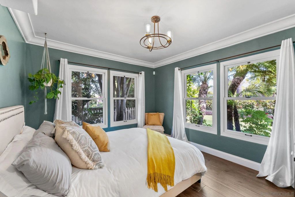 Image 24 of property listing at 4136 Palisades Road, San Diego, CA 92116