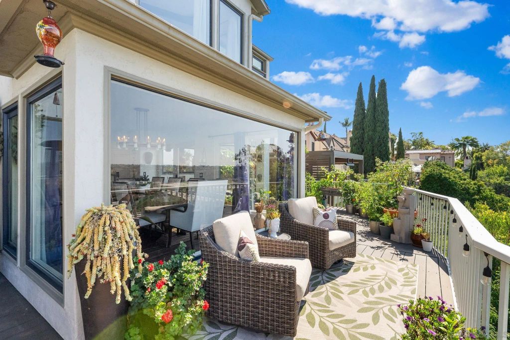 Image 54 of property listing at 4136 Palisades Road, San Diego, CA 92116