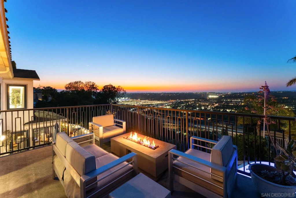 Image 60 of property listing at 4136 Palisades Road, San Diego, CA 92116