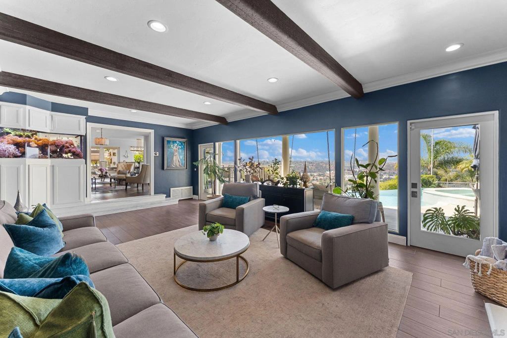Image 9 of property listing at 4136 Palisades Road, San Diego, CA 92116