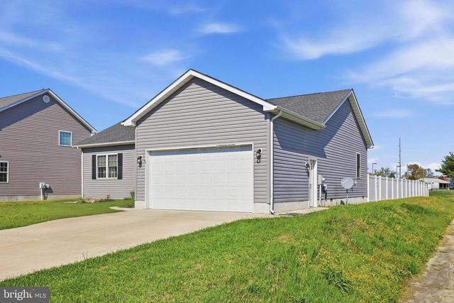 151 WALNUT ST, Felton, DE 19943