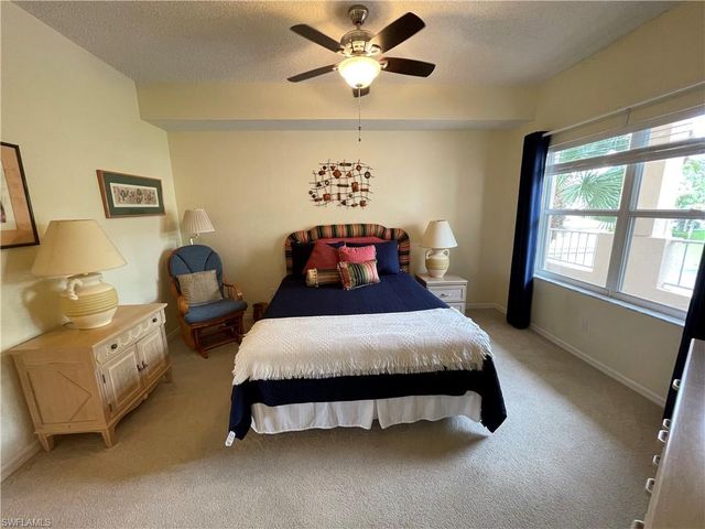 1070 Woodshire LN E204, Naples, FL 34105