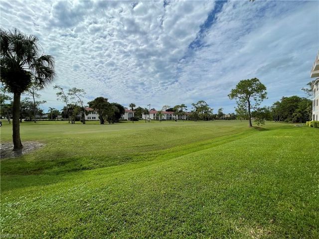 1070 Woodshire LN E204, Naples, FL 34105