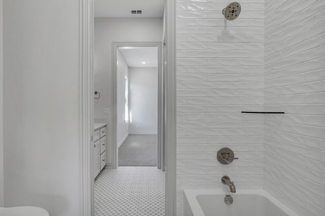 120 Ella Kate Dr, Longview, TX 75605