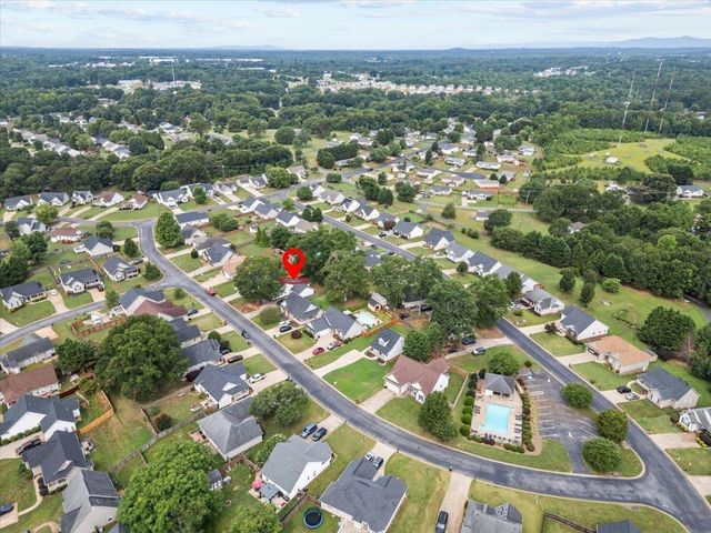 739 Running Creek Lane, Boiling Springs, SC 29316
