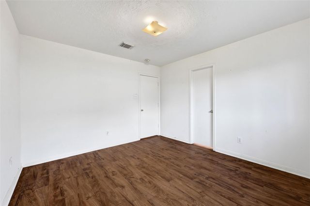 5216 Rockwood Drive, Rosenberg, TX 77471