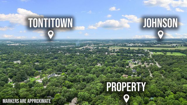 755 N Cedarwood Avenue, Fayetteville, AR 72701