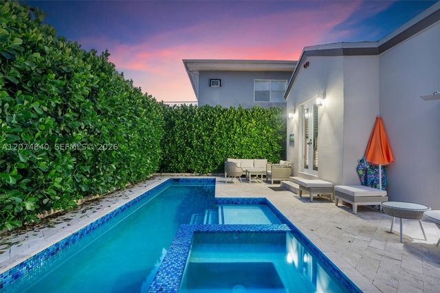 312 Fillmore St, Hollywood, FL 33019