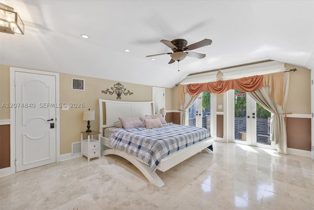 312 Fillmore St, Hollywood, FL 33019