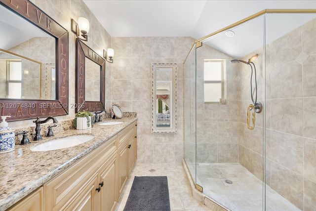 312 Fillmore St, Hollywood, FL 33019