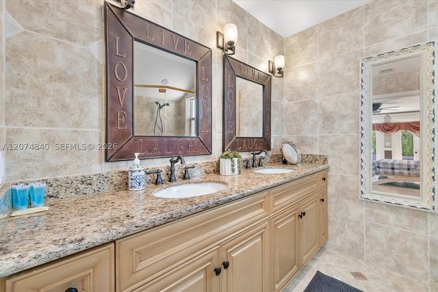 312 Fillmore St, Hollywood, FL 33019
