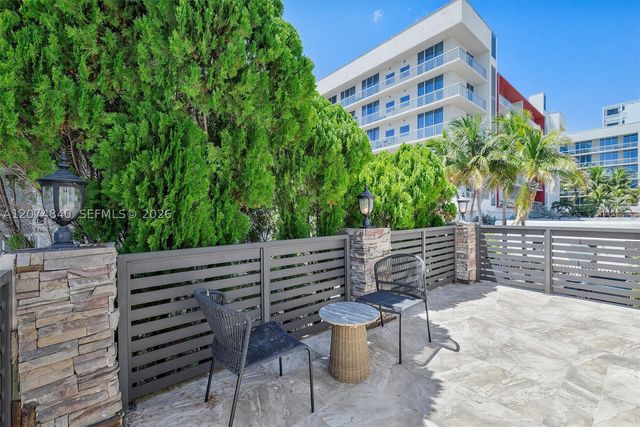 312 Fillmore St, Hollywood, FL 33019