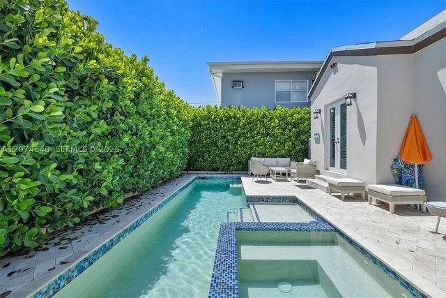 312 Fillmore St, Hollywood, FL 33019