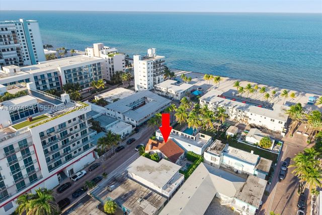 312 Fillmore St, Hollywood, FL 33019